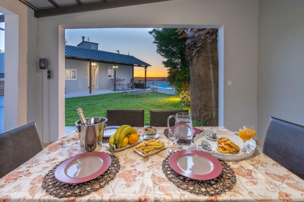Fontana Luxury Villa Salakos With Pool Near Beach Exterior foto