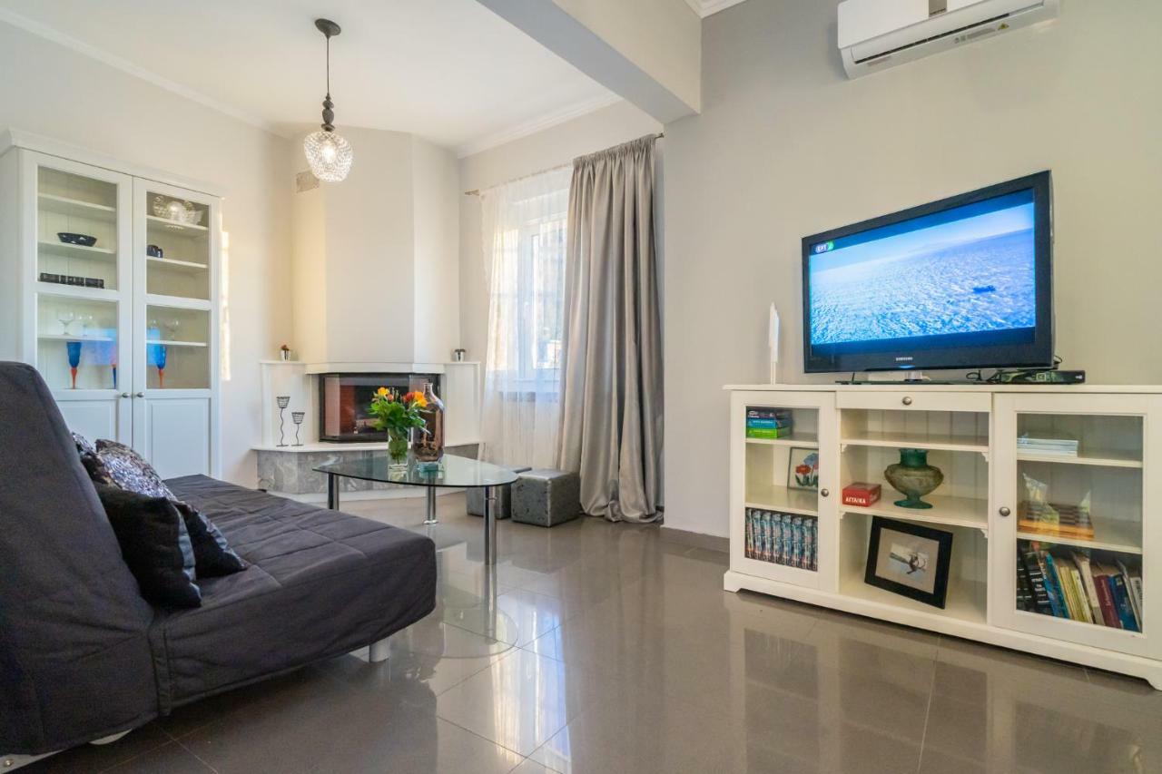 Fontana Luxury Villa Salakos With Pool Near Beach Exterior foto